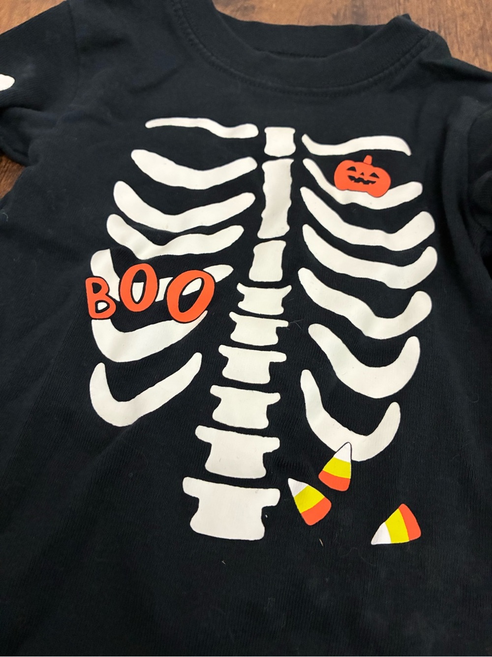 Carter’s 18M Halloween Shirt - Picture 2 of 4